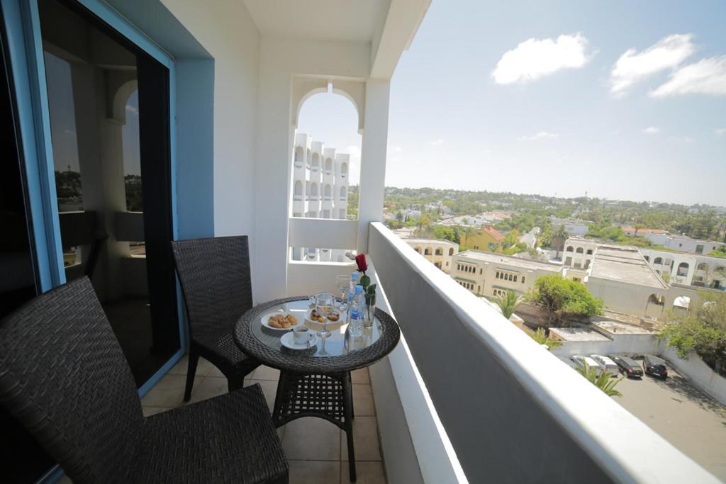 Hotel Suisse Casablanca Exterior foto
